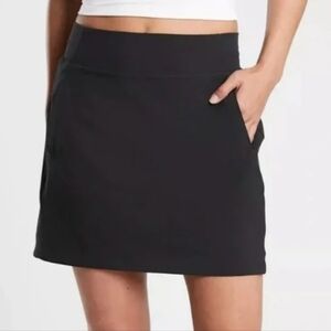 Athleta Brooklyn Skort 16" Black 12 Golf Activewear Sporty Preppy Exercise Gym